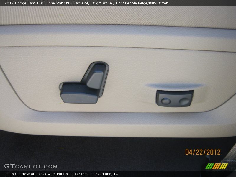 Bright White / Light Pebble Beige/Bark Brown 2012 Dodge Ram 1500 Lone Star Crew Cab 4x4