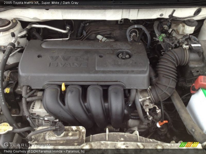 Super White / Dark Gray 2005 Toyota Matrix XR