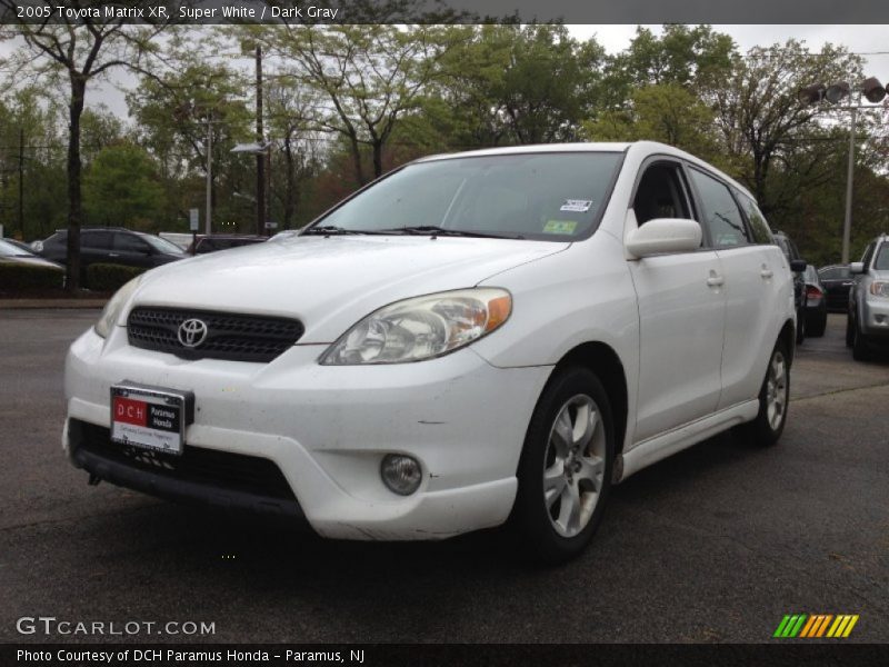 Super White / Dark Gray 2005 Toyota Matrix XR