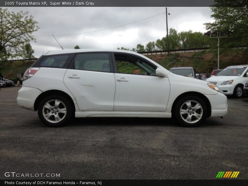 Super White / Dark Gray 2005 Toyota Matrix XR