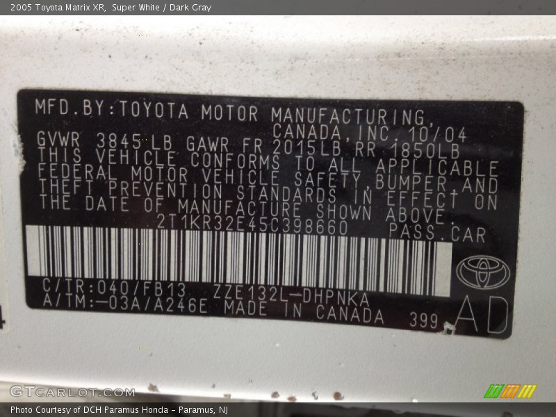 Super White / Dark Gray 2005 Toyota Matrix XR