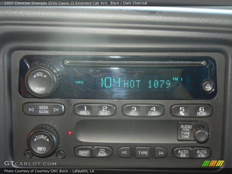 Black / Dark Charcoal 2007 Chevrolet Silverado 1500 Classic LS Extended Cab 4x4