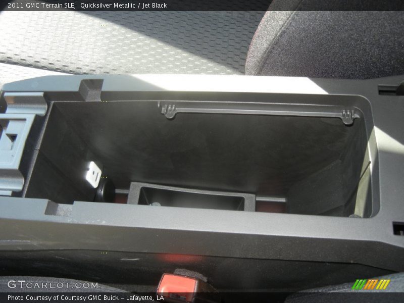 Quicksilver Metallic / Jet Black 2011 GMC Terrain SLE
