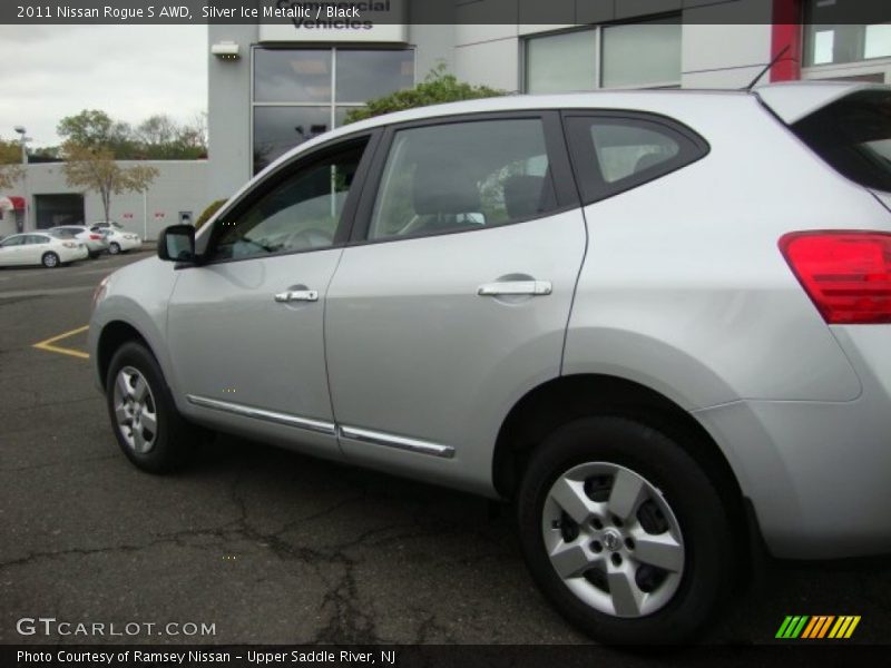 Silver Ice Metallic / Black 2011 Nissan Rogue S AWD