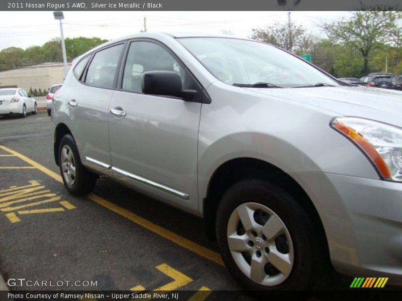 Silver Ice Metallic / Black 2011 Nissan Rogue S AWD