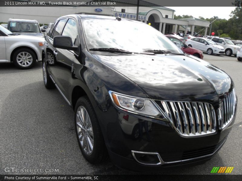 Tuxedo Black Metallic / Charcoal Black 2011 Lincoln MKX FWD