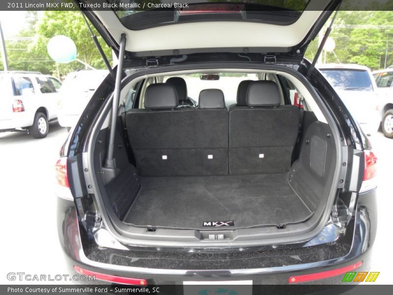 Tuxedo Black Metallic / Charcoal Black 2011 Lincoln MKX FWD