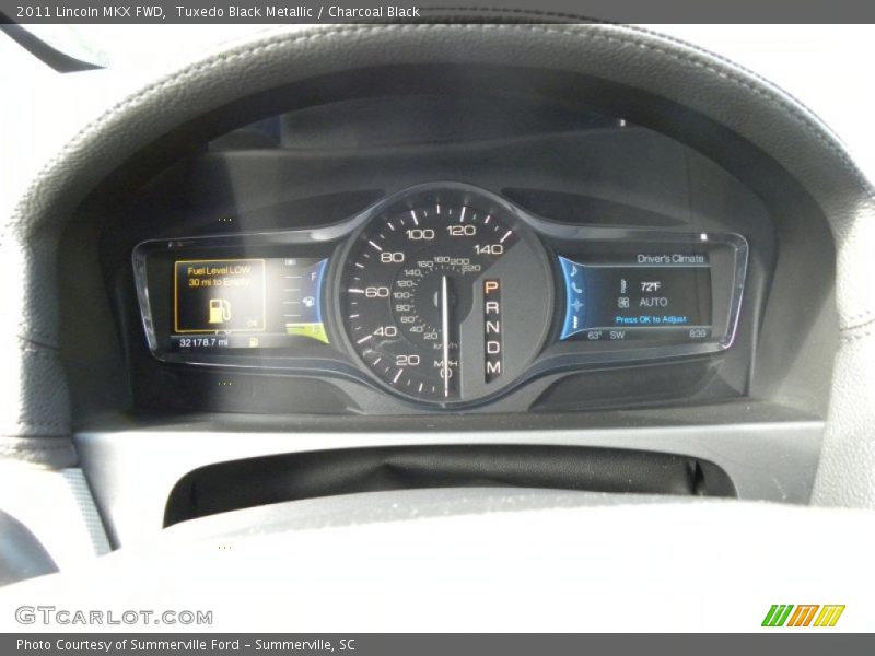 Tuxedo Black Metallic / Charcoal Black 2011 Lincoln MKX FWD