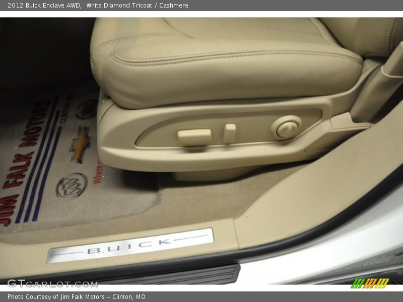 White Diamond Tricoat / Cashmere 2012 Buick Enclave AWD