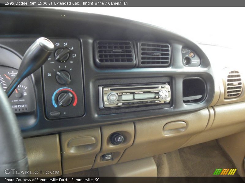 Bright White / Camel/Tan 1999 Dodge Ram 1500 ST Extended Cab
