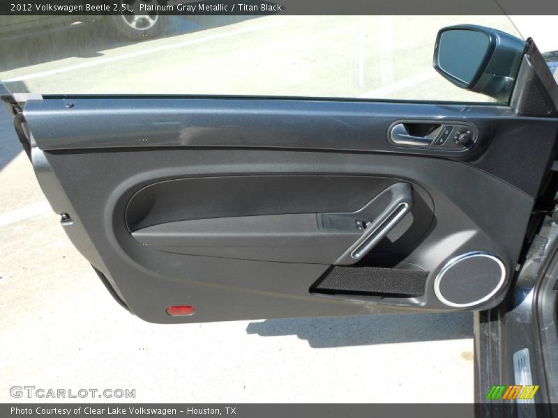 Platinum Gray Metallic / Titan Black 2012 Volkswagen Beetle 2.5L