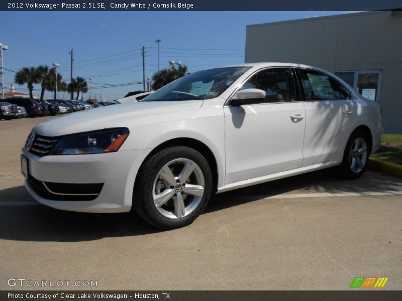 Candy White / Cornsilk Beige 2012 Volkswagen Passat 2.5L SE