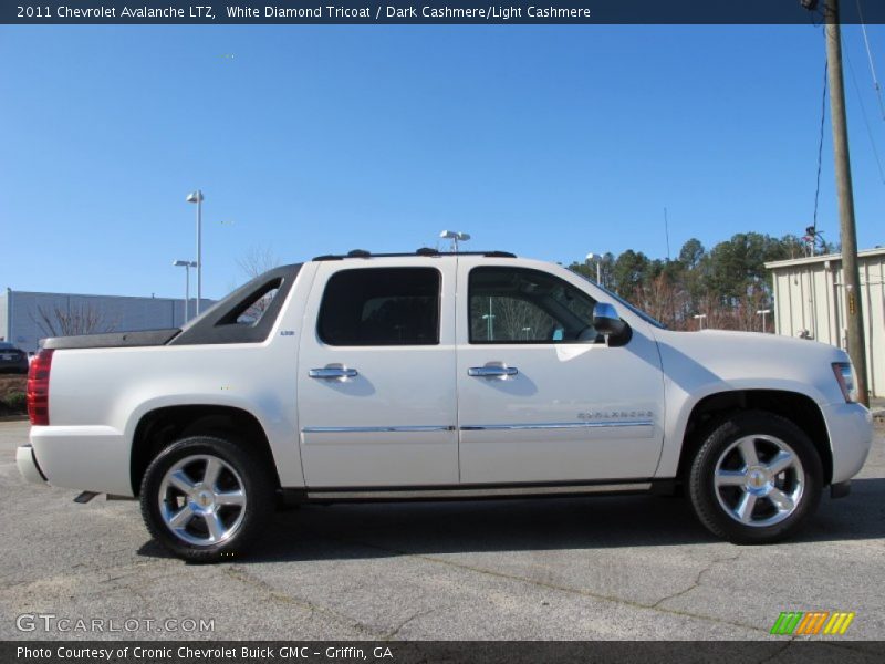 White Diamond Tricoat / Dark Cashmere/Light Cashmere 2011 Chevrolet Avalanche LTZ