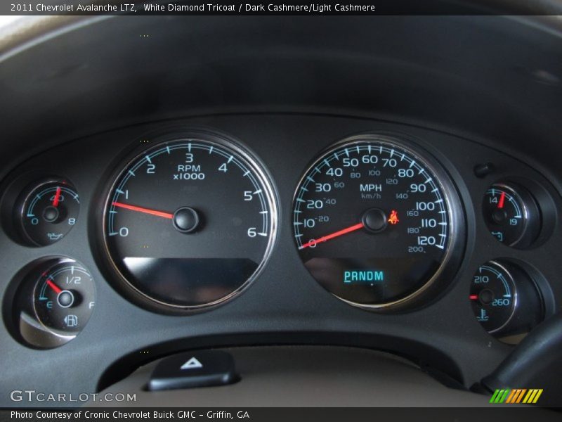 White Diamond Tricoat / Dark Cashmere/Light Cashmere 2011 Chevrolet Avalanche LTZ
