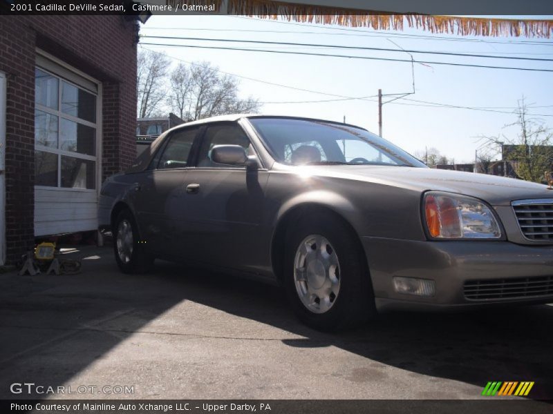 Cashmere / Oatmeal 2001 Cadillac DeVille Sedan