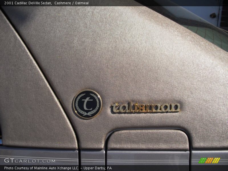 Cashmere / Oatmeal 2001 Cadillac DeVille Sedan