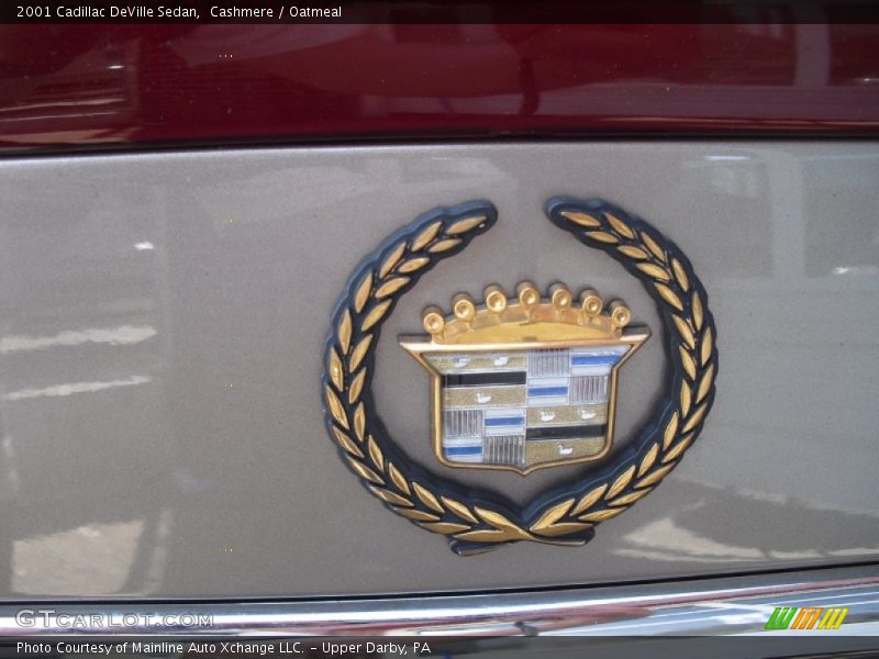 Cashmere / Oatmeal 2001 Cadillac DeVille Sedan