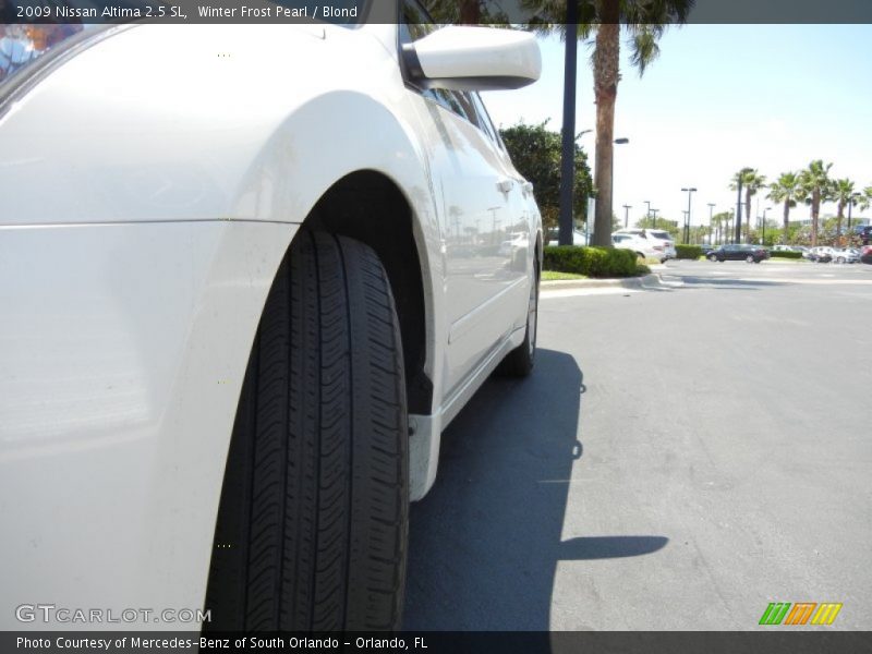 Winter Frost Pearl / Blond 2009 Nissan Altima 2.5 SL