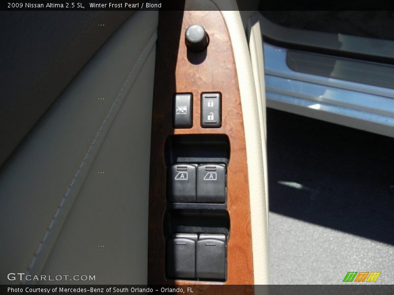 Winter Frost Pearl / Blond 2009 Nissan Altima 2.5 SL