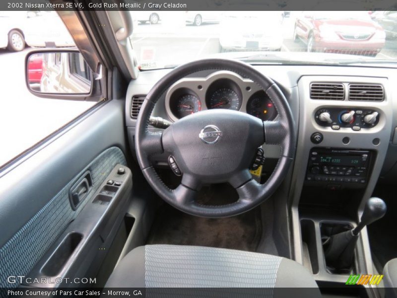 Gold Rush Metallic / Gray Celadon 2002 Nissan Xterra SE V6