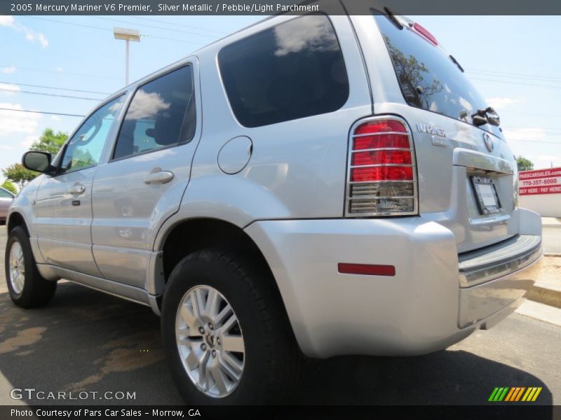 Silver Metallic / Pebble/Light Parchment 2005 Mercury Mariner V6 Premier