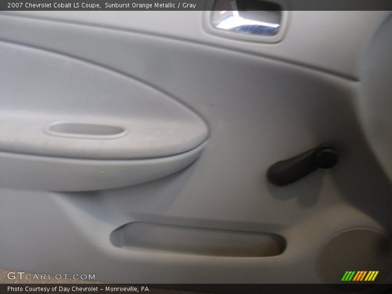 Sunburst Orange Metallic / Gray 2007 Chevrolet Cobalt LS Coupe
