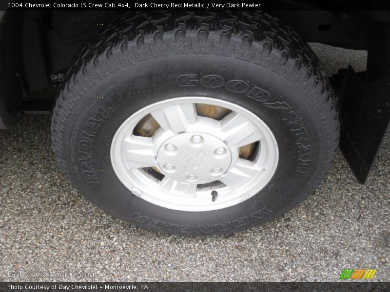 Dark Cherry Red Metallic / Very Dark Pewter 2004 Chevrolet Colorado LS Crew Cab 4x4