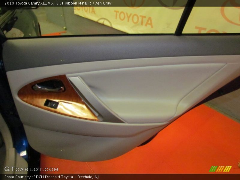 Blue Ribbon Metallic / Ash Gray 2010 Toyota Camry XLE V6