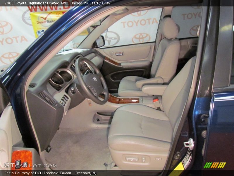 Indigo Ink Pearl / Gray 2005 Toyota Highlander Limited 4WD