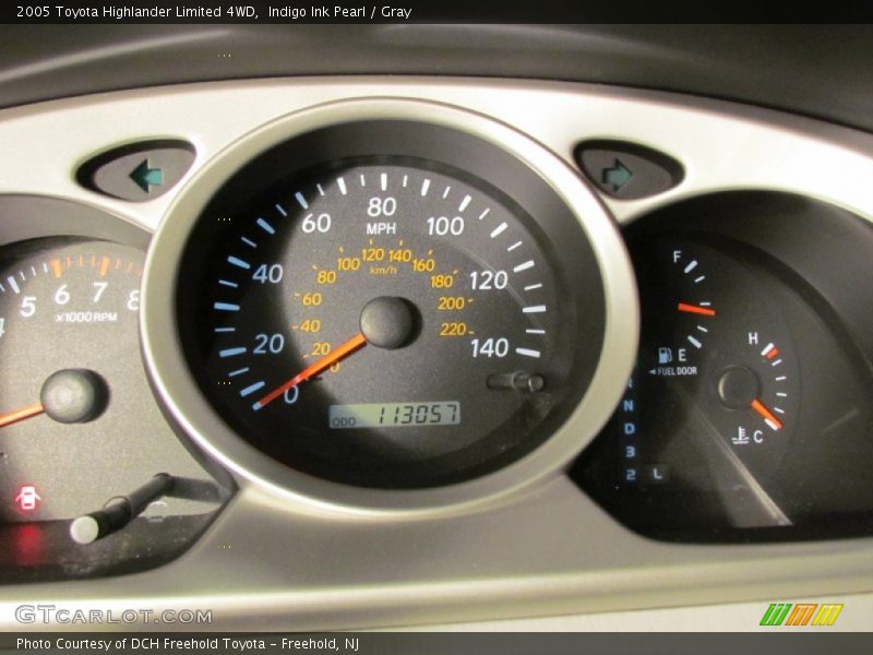 Indigo Ink Pearl / Gray 2005 Toyota Highlander Limited 4WD