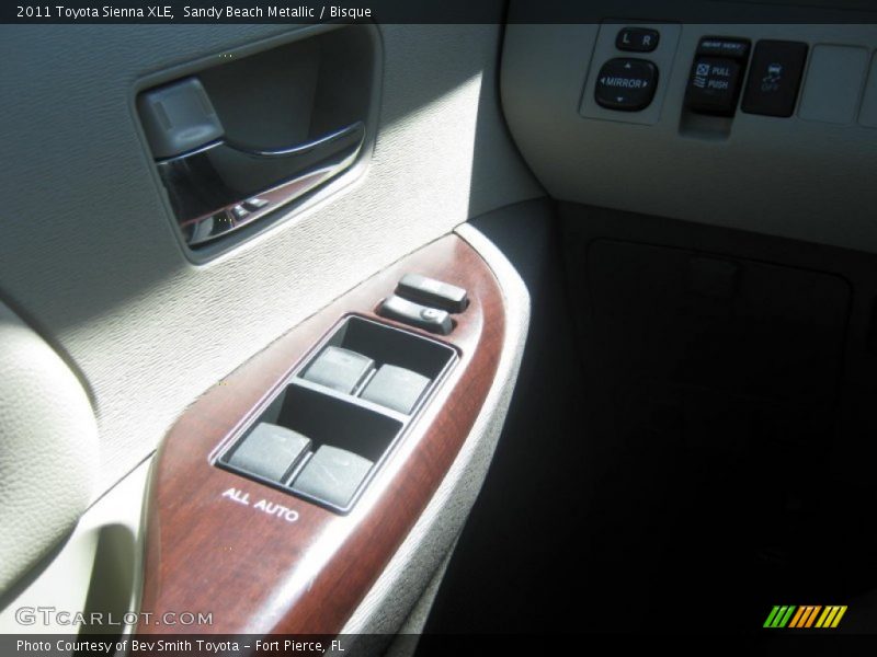 Sandy Beach Metallic / Bisque 2011 Toyota Sienna XLE