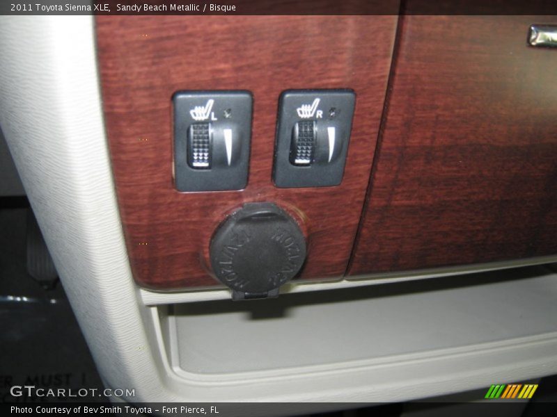 Sandy Beach Metallic / Bisque 2011 Toyota Sienna XLE
