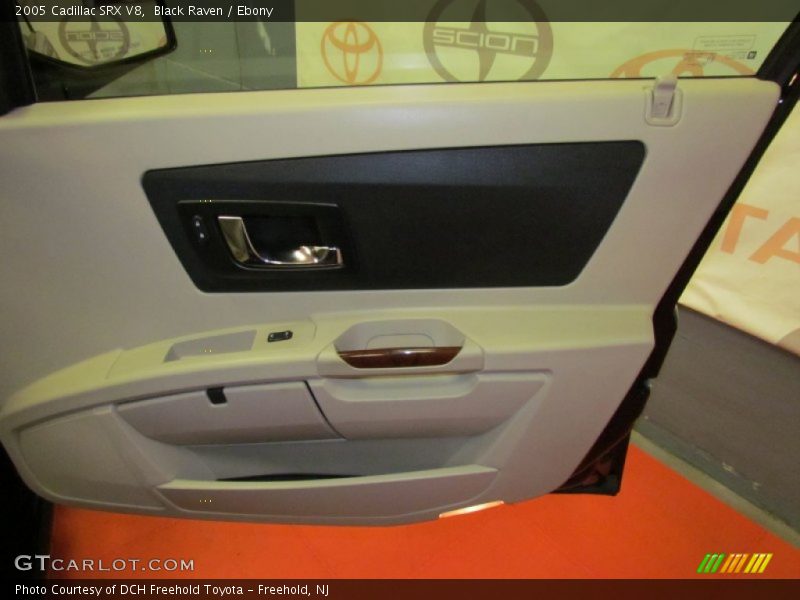 Black Raven / Ebony 2005 Cadillac SRX V8