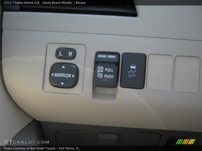Sandy Beach Metallic / Bisque 2011 Toyota Sienna XLE