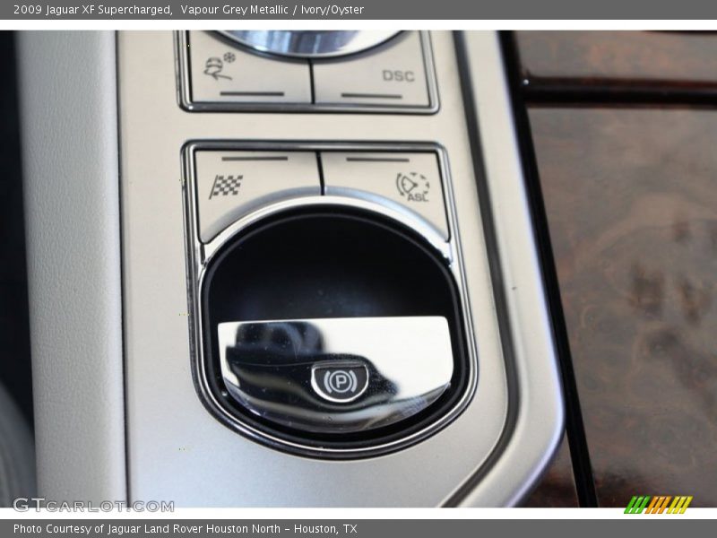 Vapour Grey Metallic / Ivory/Oyster 2009 Jaguar XF Supercharged