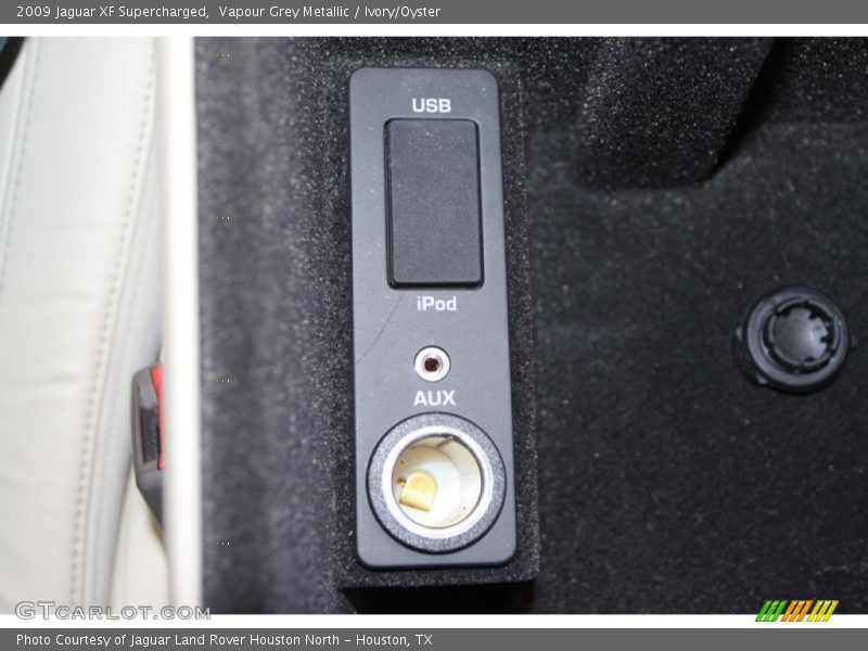 Vapour Grey Metallic / Ivory/Oyster 2009 Jaguar XF Supercharged