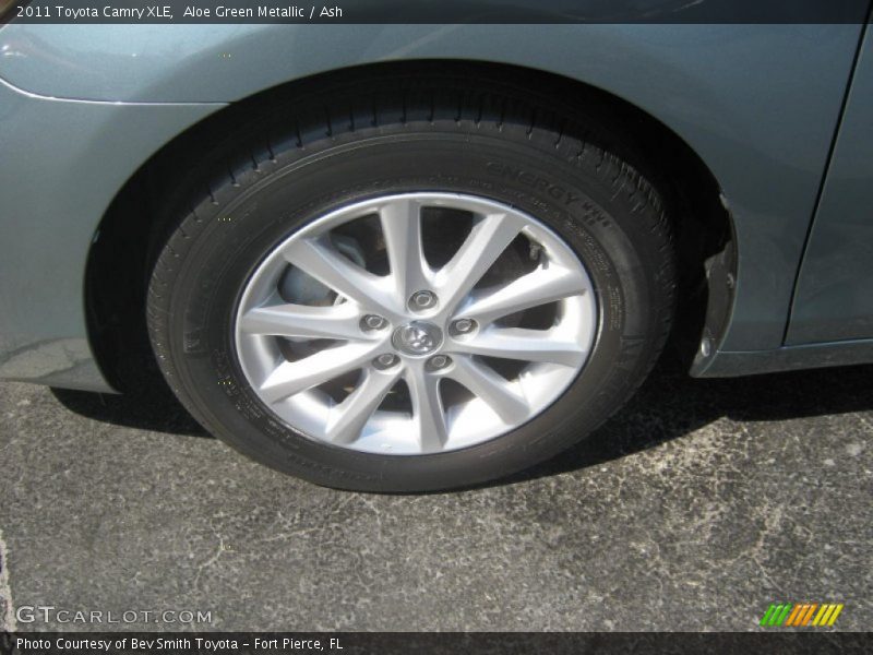 Aloe Green Metallic / Ash 2011 Toyota Camry XLE
