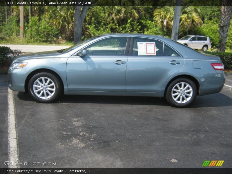 Aloe Green Metallic / Ash 2011 Toyota Camry XLE