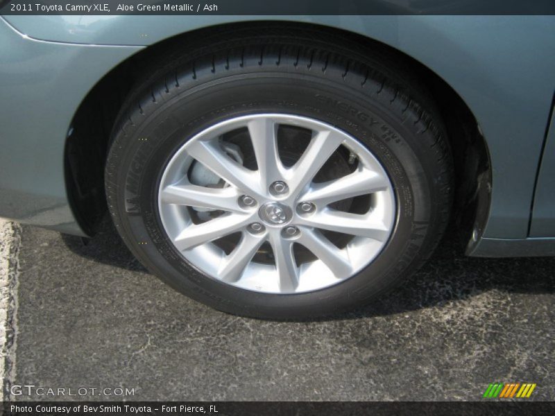 Aloe Green Metallic / Ash 2011 Toyota Camry XLE