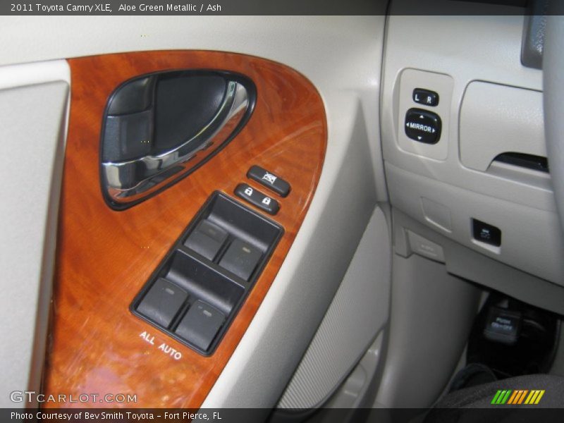 Aloe Green Metallic / Ash 2011 Toyota Camry XLE