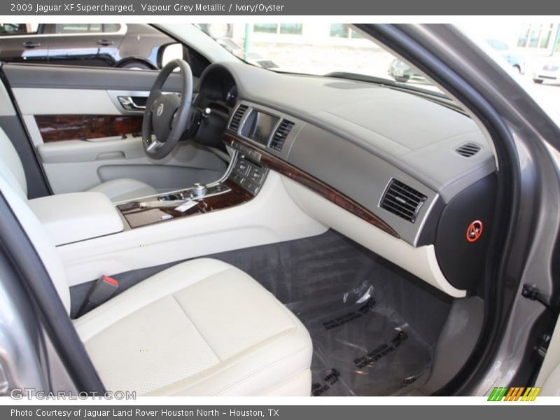 Vapour Grey Metallic / Ivory/Oyster 2009 Jaguar XF Supercharged