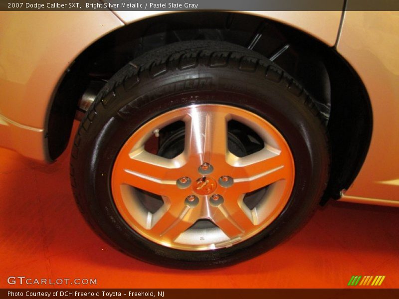 Bright Silver Metallic / Pastel Slate Gray 2007 Dodge Caliber SXT