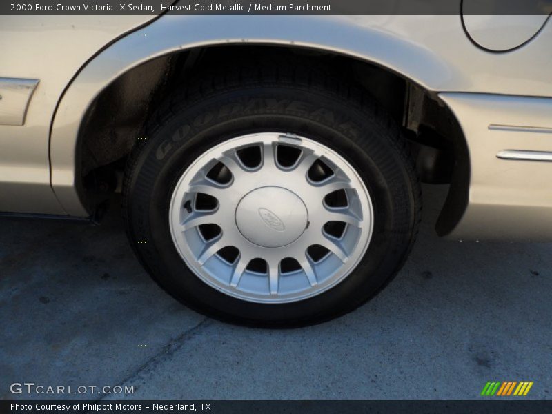 Harvest Gold Metallic / Medium Parchment 2000 Ford Crown Victoria LX Sedan