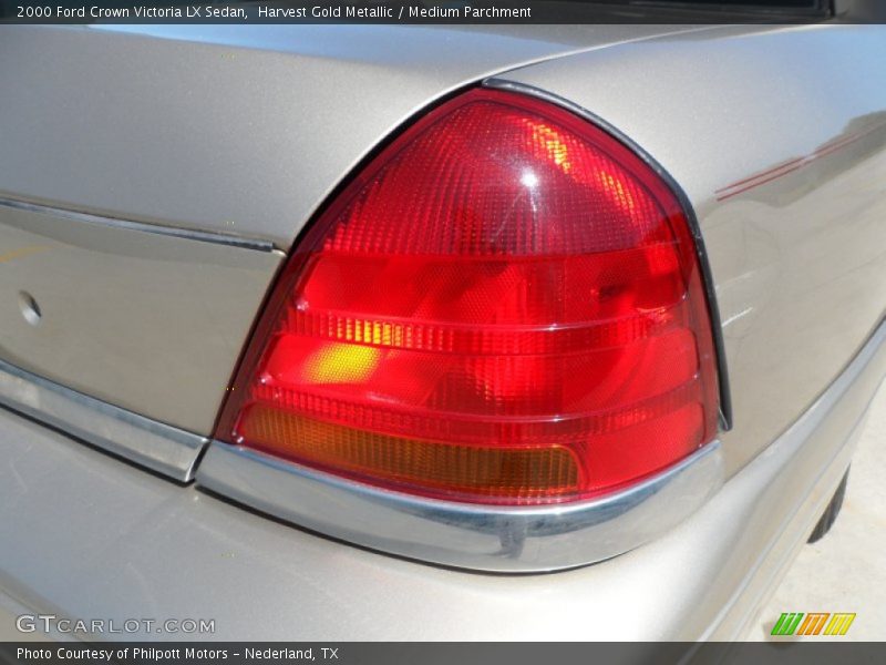 Harvest Gold Metallic / Medium Parchment 2000 Ford Crown Victoria LX Sedan