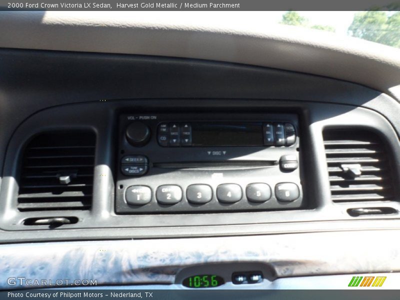 Harvest Gold Metallic / Medium Parchment 2000 Ford Crown Victoria LX Sedan