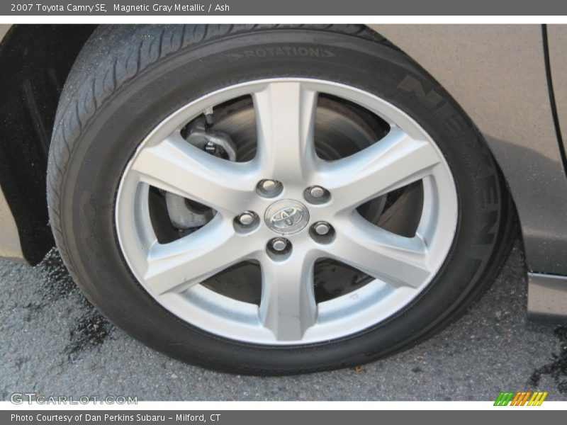 Magnetic Gray Metallic / Ash 2007 Toyota Camry SE