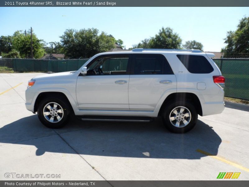 Blizzard White Pearl / Sand Beige 2011 Toyota 4Runner SR5