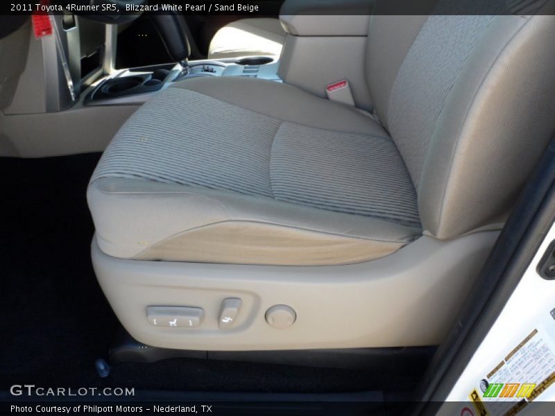 Blizzard White Pearl / Sand Beige 2011 Toyota 4Runner SR5