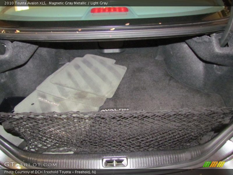 Magnetic Gray Metallic / Light Gray 2010 Toyota Avalon XLS