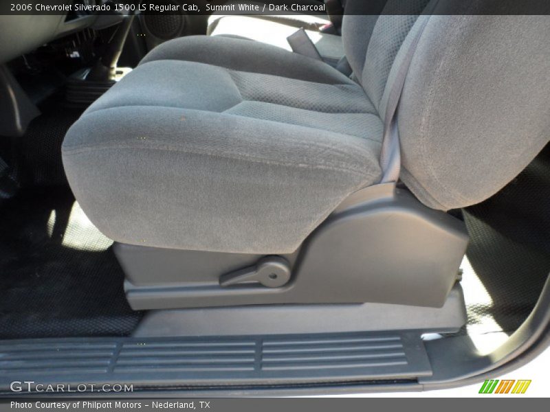 Summit White / Dark Charcoal 2006 Chevrolet Silverado 1500 LS Regular Cab